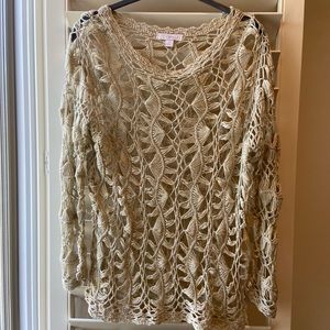 ROZI & ALI size LARGE long sleeve sweater crocheted. Gold. Great condition